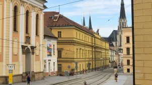 Hanácká kasárna jsou na prodej, vyvolávací cena je čtvrt miliardy