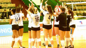 Dohrávané derby vyhrály volejbalistky VK UP