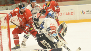 Hokejisté HC Olomouc prohráli ve Vítkovicích