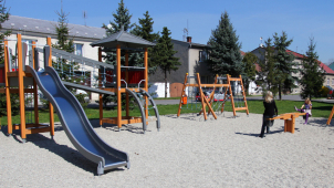 Pro děti: nové hřiště v Holickém lese a dvě další opravená