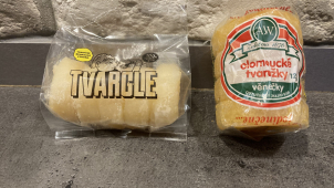 Tvarůžky, nebo tvargle? Z Loštic nebo z Velké Bystřice?