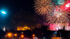 Města zavádějí přísnější pravidla pro pyrotechniku