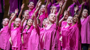 Svátky písní mají letos více než tisíc účastníků