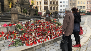 S Božským Kájou se lidé loučí i v Olomouci
