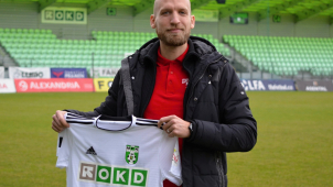 Stoper Šindelář vyměnil Baník za Karvinou