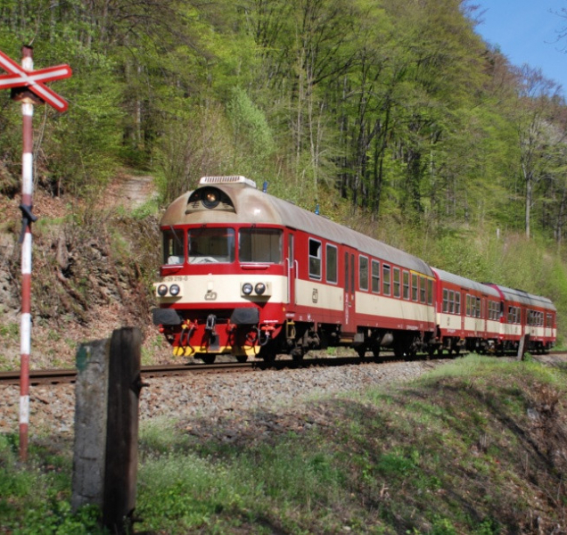 Konec výluky: Na trať mezi Olomouc a Šternberk se vrací vlaky