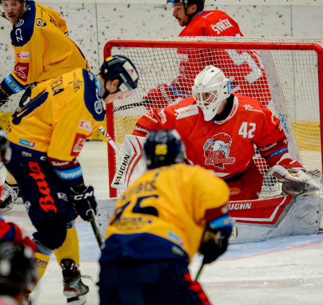 Hokejisté HC Olomouc prohráli v Pardubicích