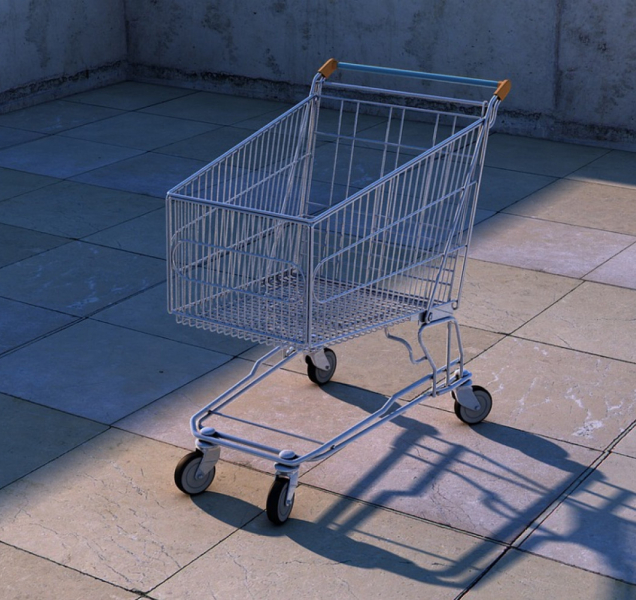 Mladík ukradl nákupní vozík od obchoďáku, chtěl ho používat doma