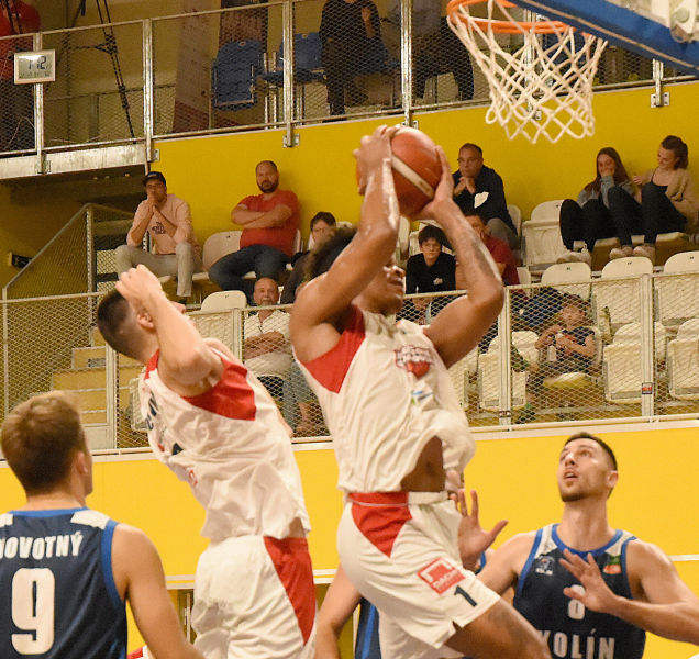 BK REDSTONE hraje doma s Děčínem