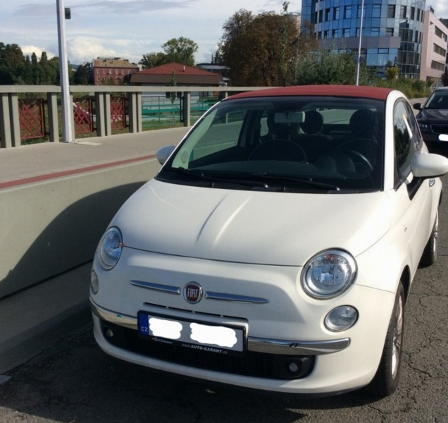 Strážníci řešili deset aut zaparkovaných na mostě