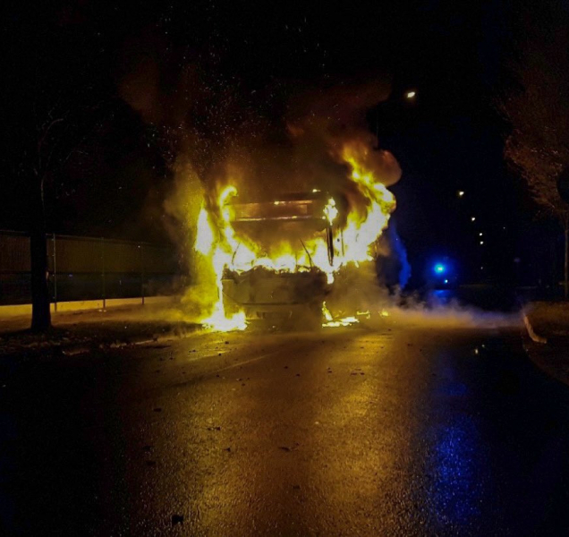 U nádraží v Prostějově shořel autobus