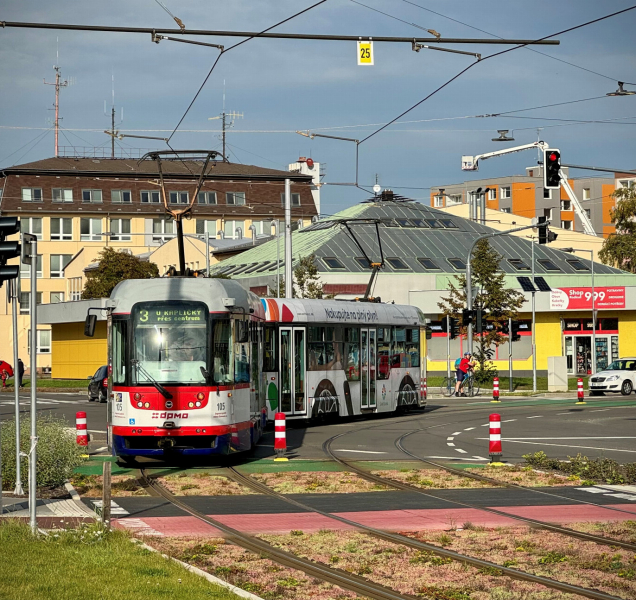 Falešný účet na facebooku nabízí půlroční jízdenku za dvě eura