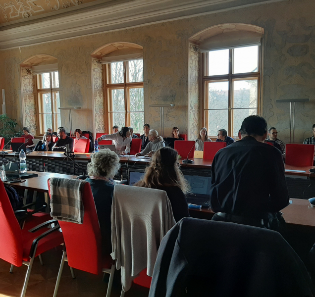 Akademický senát Univerzity Palackého mimořádně zasedal