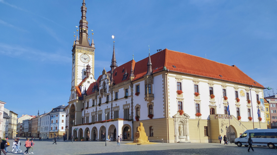 Lídři ANO, ProOlomouc, Pirátů a spOlečně podepsali koaliční smlouvu