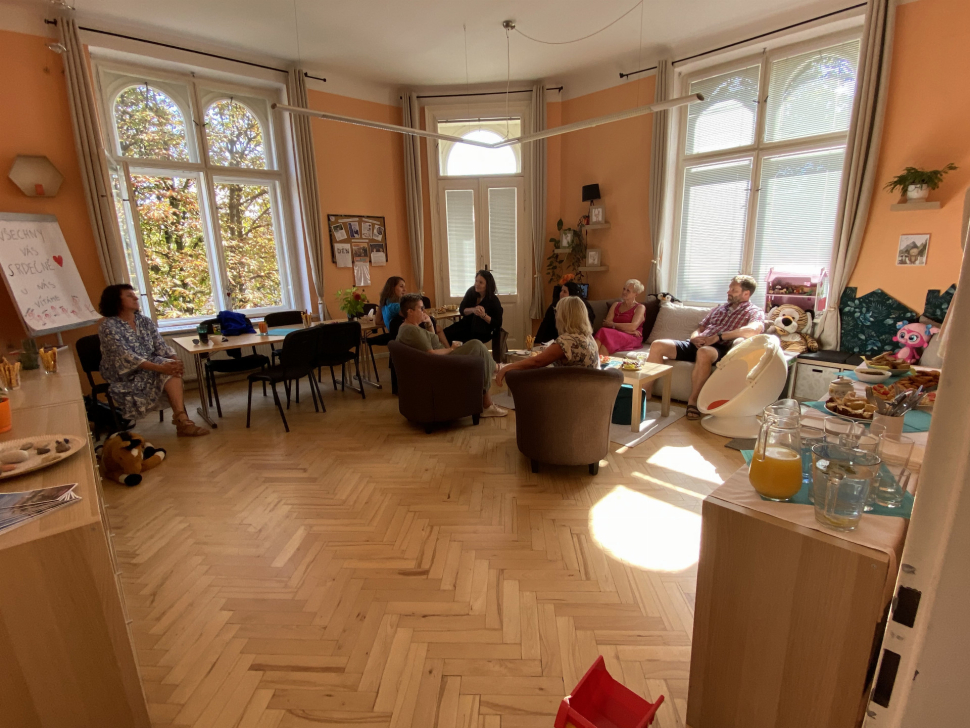 Náruč dětem: Domov není samozřejmost